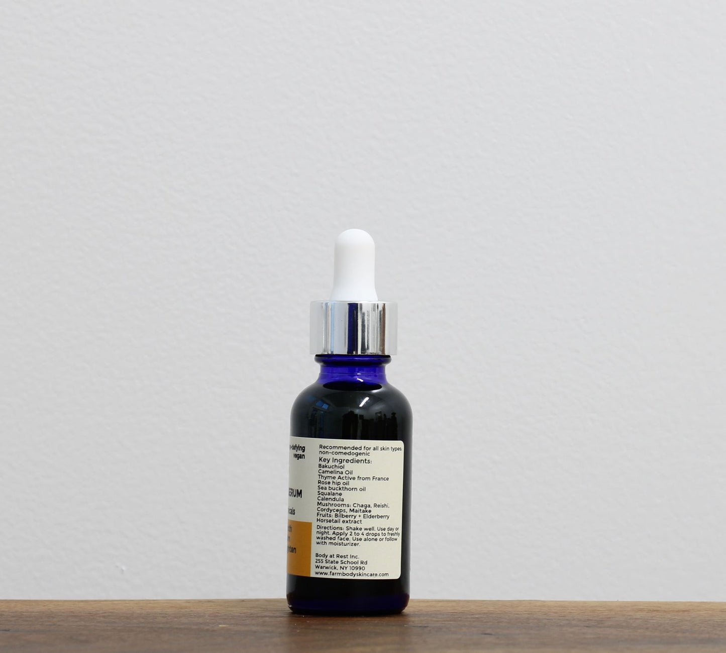 Bakcuhiol Serum key ingredients to stimulate vitamin A receptors in the skin to reduce fine lines and wrinkles moisturize and hydrate skin for anti-aging results naturally without chemicals