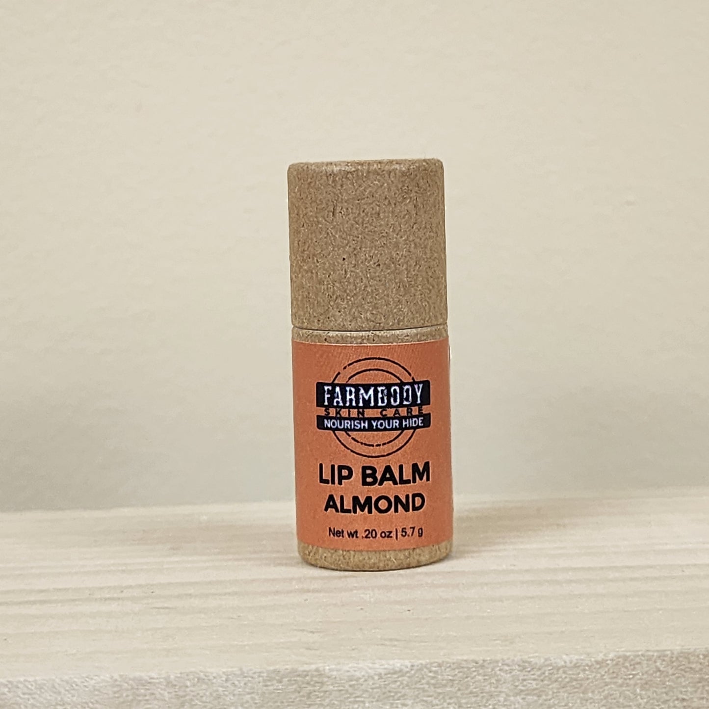 Bálsamo labial, nutrido por la naturaleza
